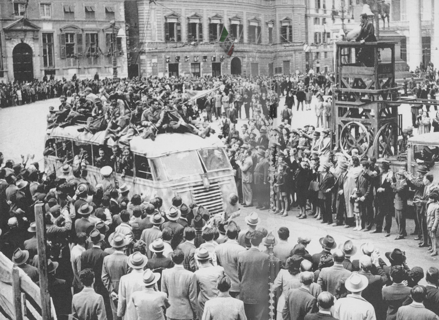 Genova, 25 aprile 1945 - da Il generale e l'operaio, Genova, 2009